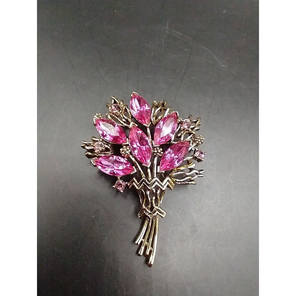 Vintage Floral Bouquet Brooch Pink/Fuchsia on Gold tone setting B4
